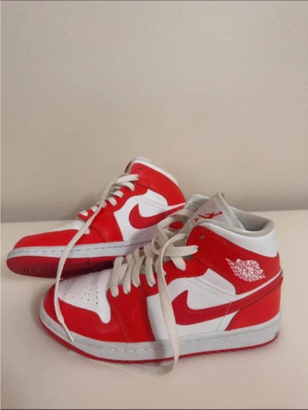 Nike Jordan High-Top Sneakers 1 Mid Syracuse White habanero/ Red white womens 6